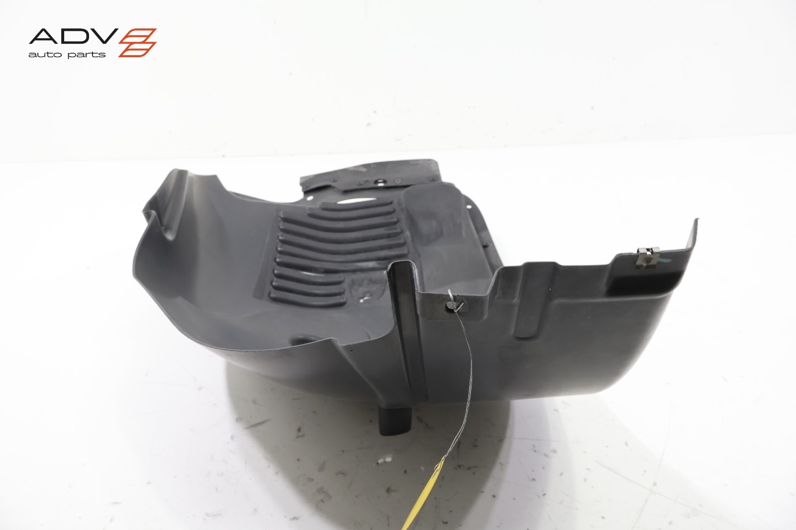 2014 - 2020 MASERATI GHIBLI FRONT LEFT FENDER LINER FORWARD SPLASH SHIELD OEM