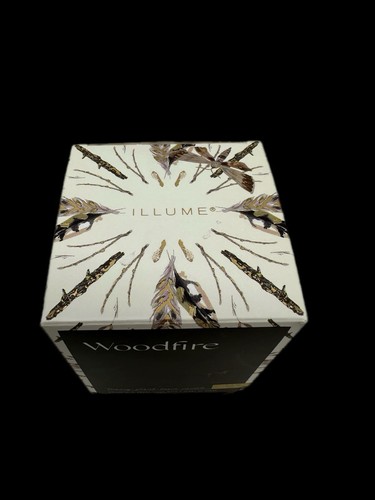 Illume Woodfire Candle 8.3 oz – Crackle Glass Jar, Smoky Cedar & Amber – NIB - Picture 2 of 12