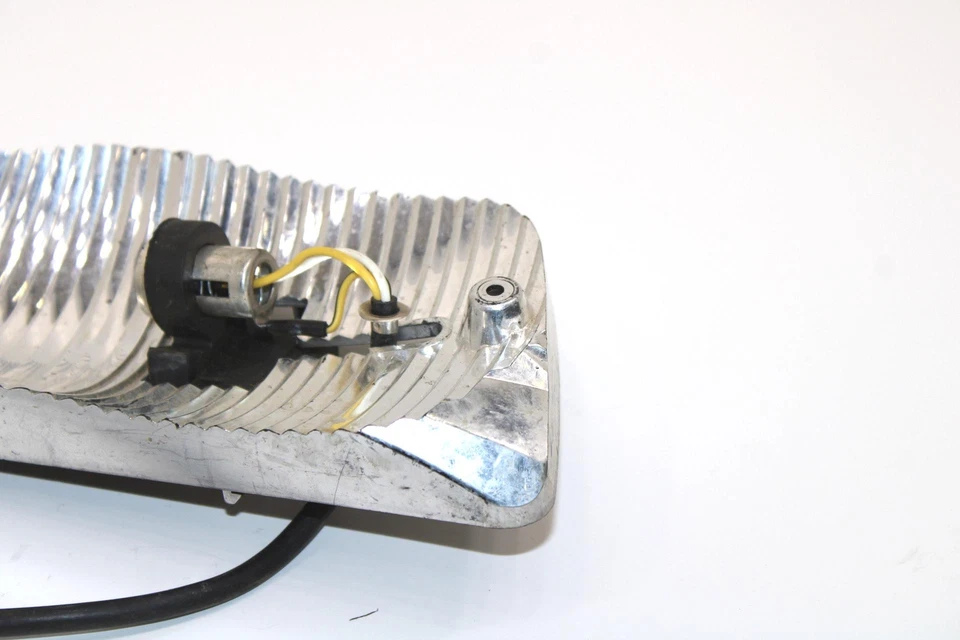 Оригинальный корпус заднего фонаря 2004 Ski-doo Gsx 600 Ho Sdi 510004018 SS102 - Изображение 2 из 4