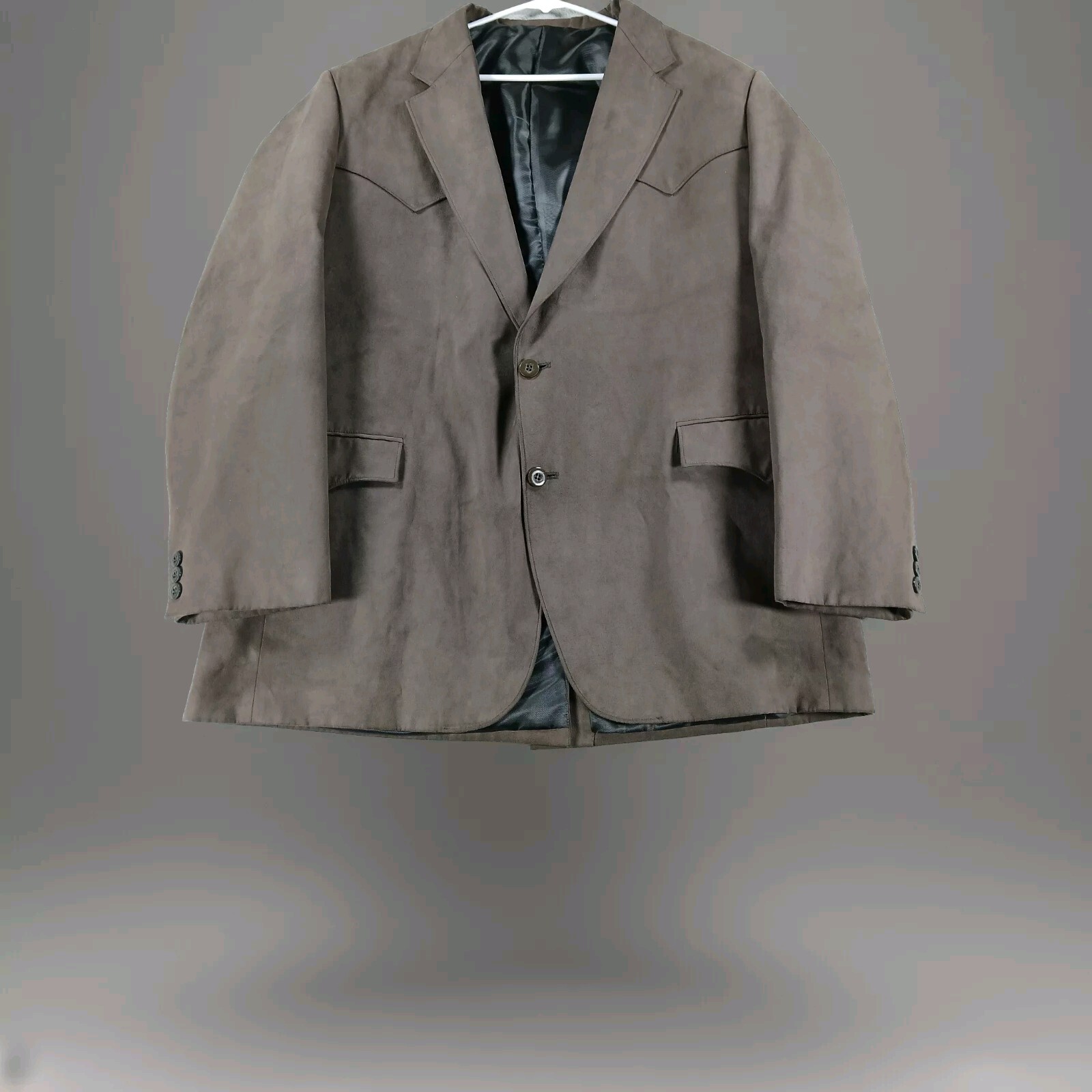 Foto 1 di 10