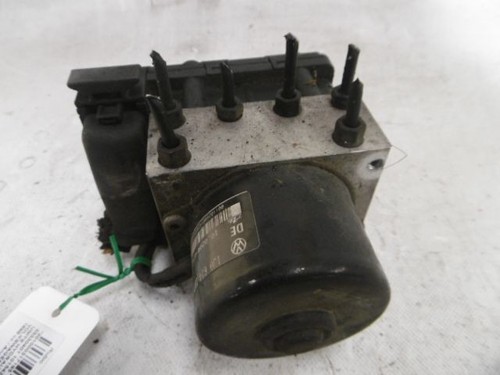ABS PUMPE Volkswagen Golf IV (1J1) Hatchback 1.9 TDI 110 (AHF) 1999 1J0698117D