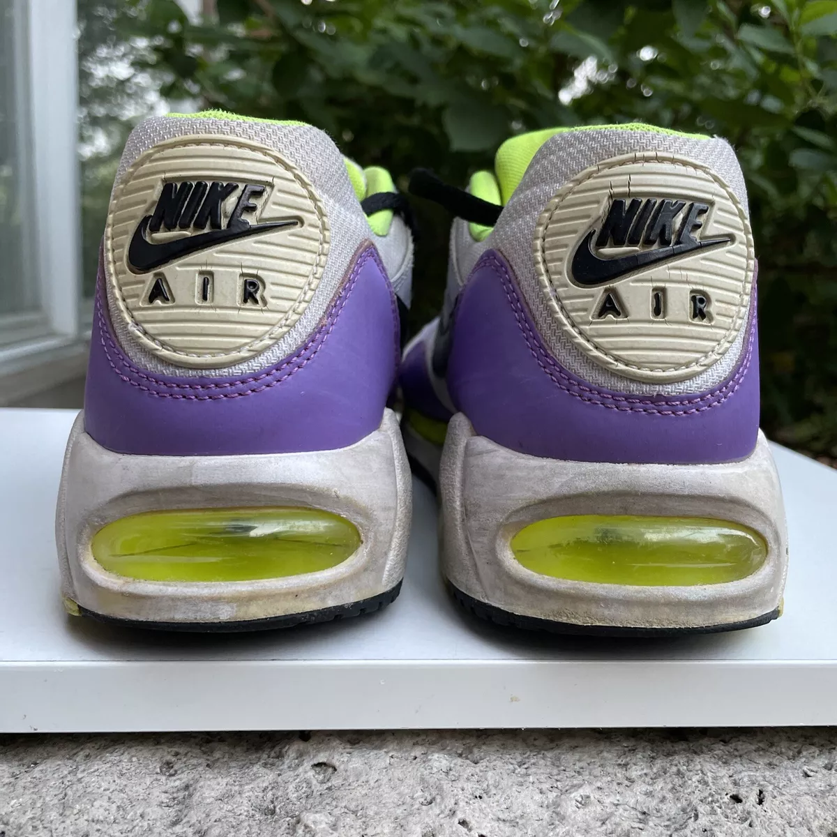 Nike purple hotsell and green
