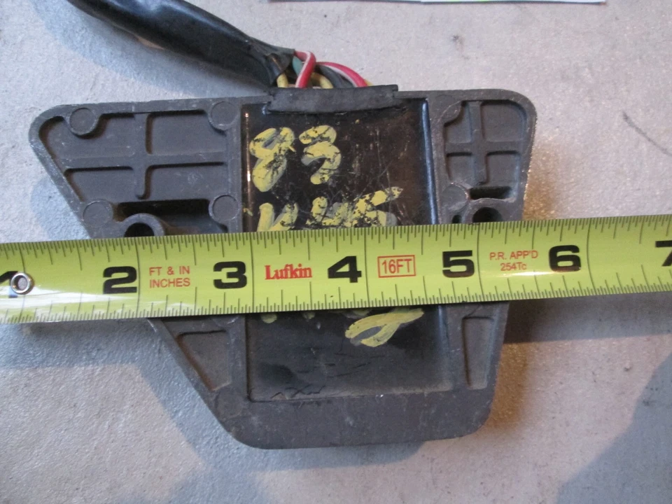 OEM 1982-1983 Honda VF750C V45 MAGNA regulador/rectificador 31600-MB1-008 Foto 4 de 4