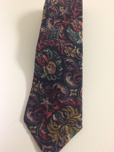 Geoffrey Beene 100% Silk Men's Tie Italian Fabric Made in USA RN43170 - Picture 2 of 7