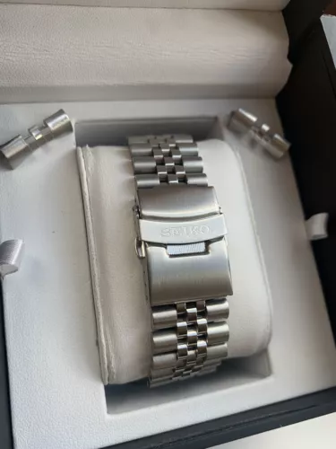 SEIKO 22mm jubilee stainless steel Strap /Bracelet With curved lug ends BARGAIN! - Picture 2 of 12