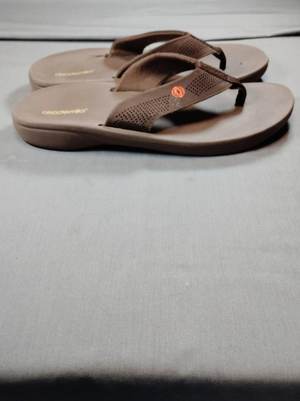 Akademiks Flip-Flops Men 10/43 Brown Resort Beach Old Money Boho Casual Sandals