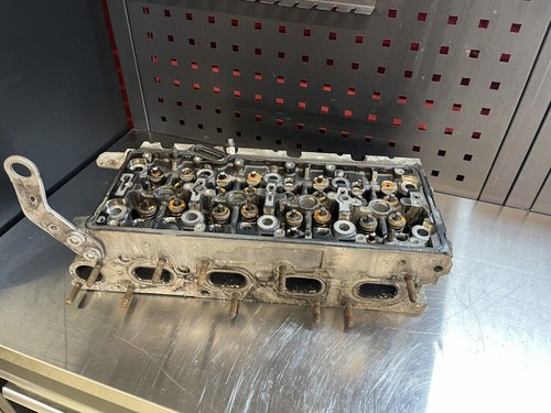 VW Audi Seat Skoda 1,6 TDI DBKA Zylinderkopf 04L103353F