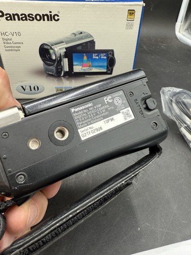 Panasonic HC-V10 Digital Video Camera HD 70x Zoom + Battery/Card/Charger TESTED - Picture 7 of 15