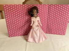 VTG. 2005 MADAME ALEXANDER AFRICAN AMERICAN ROMANCE  ROSES CISSY DOLL, 180/500