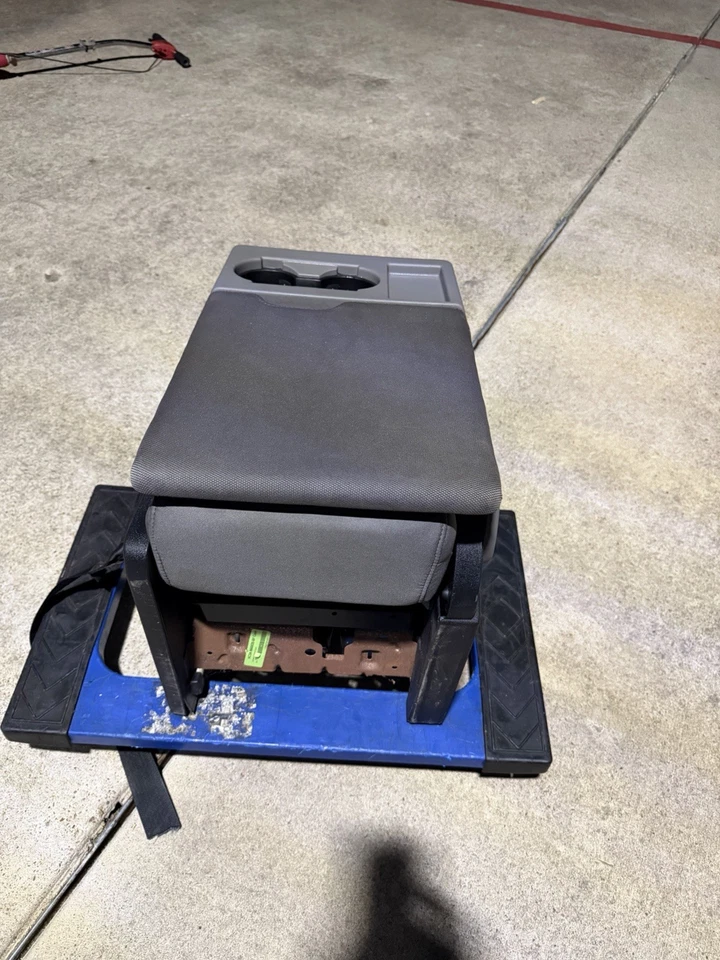 ⭐2015-2020 FORD F-150 F250 FRONT CENTER CONSOLE ARMREST MIDDLE JUMP SEAT - Image 4 of 4
