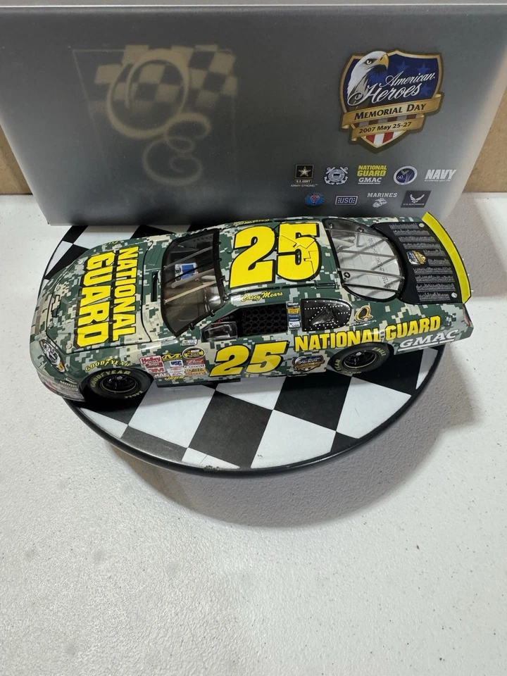 Casey Mears ELITE #25 National Guard American Heroes 2007 1/24 Nascar Diecast - Image 2 of 4