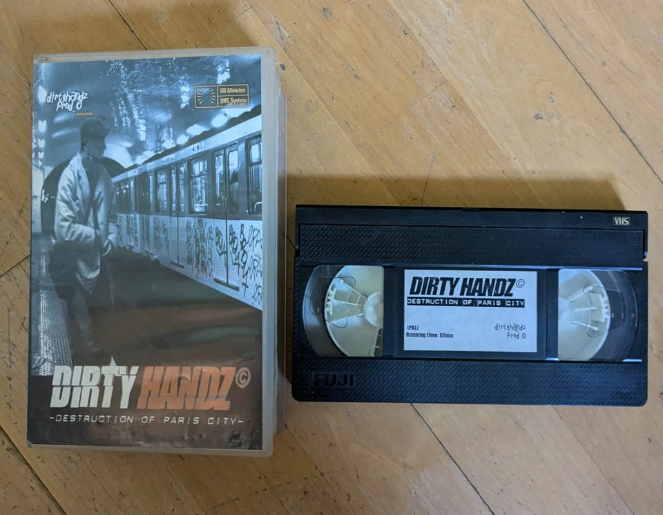 DIRTY HANDZ - Destruction of Paris City VHS (1999) Graffiti Trains France RARE - Bild 3 von 3