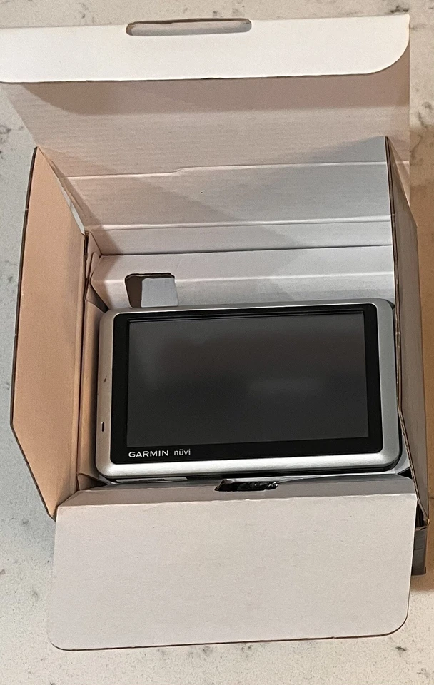 Garmin Nuvi 1350T Car Navigation System - Image 3 of 4