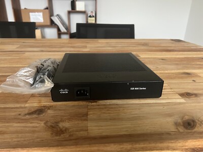 C921-4P Cisco 921 Gigabit Ethernet security router with internal
