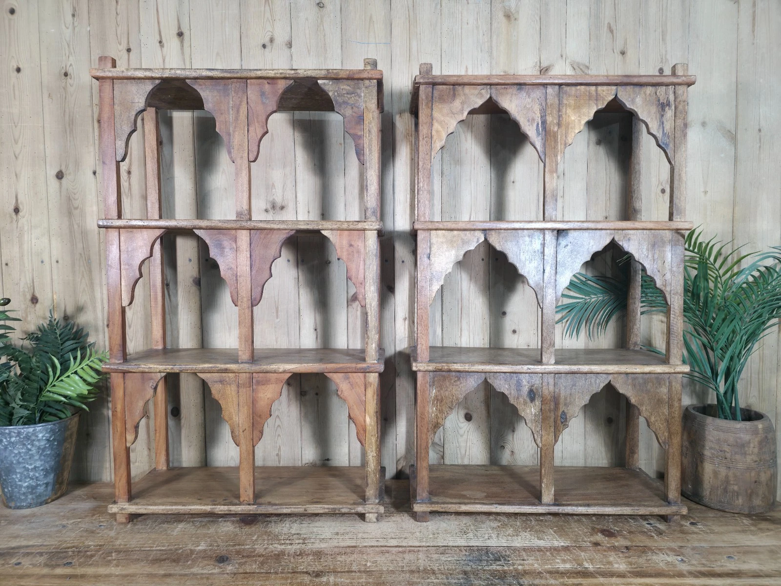 Vintage Reclaimed Indian Solid Wooded Arched Temple Wall Display Shelf Shelves
Opens in a new window