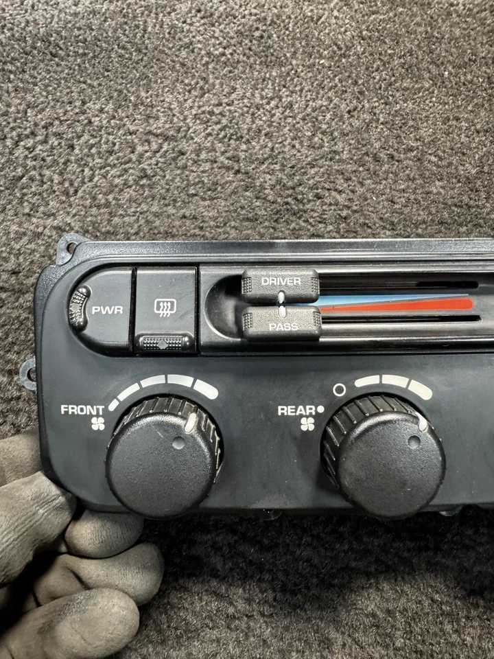 Chrysler Dodge Caravan Town & Country 2001-2003 climatización DORMAN Foto 2 de 4