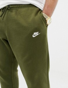 nike club crew joggers
