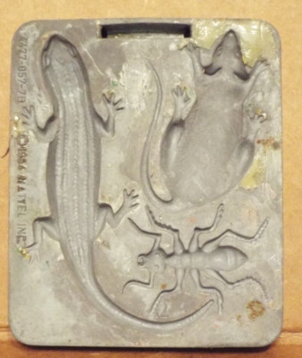 1964 Mattel Creepy Crawler Thing Maker Mold 4477-057-7B Salamander Mouse Rat Ant