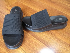 cole haan women's slide sandals