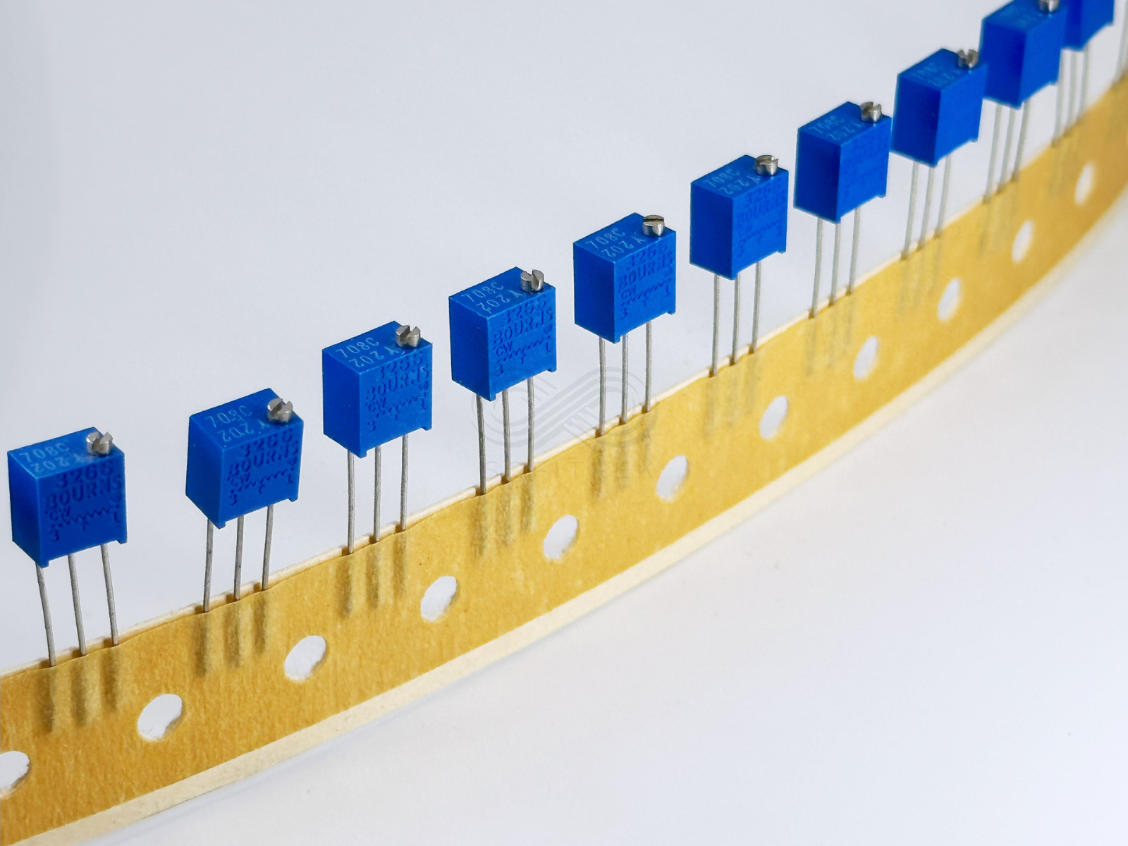 5X 3266Y-1-202R Bourns 2K Ohm Multi-Turn Trimpot 0.25W Top Adjust Potentiometer