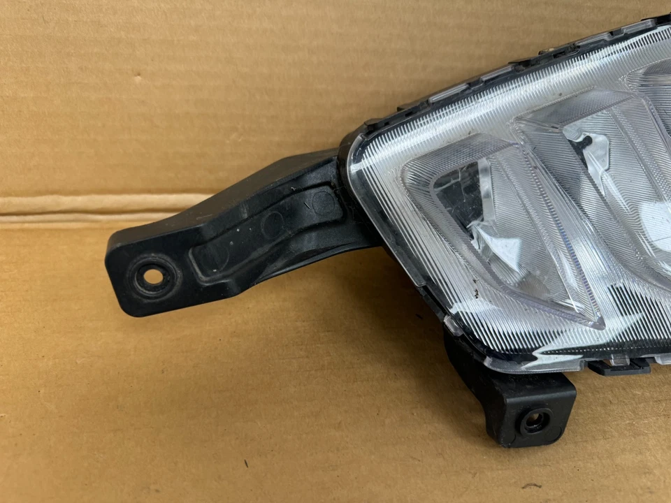 SsangYong Korando FOG LIGHT FRONT RIGHT 2019-2022 LED Fog Lamp – 83202-37000 - Image 2 of 4
