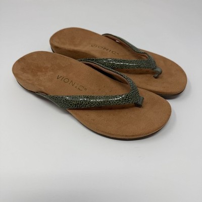 New Vionic Dillon Toe Post Sandals Flip Flops Green Snake Print Leather Womens 6