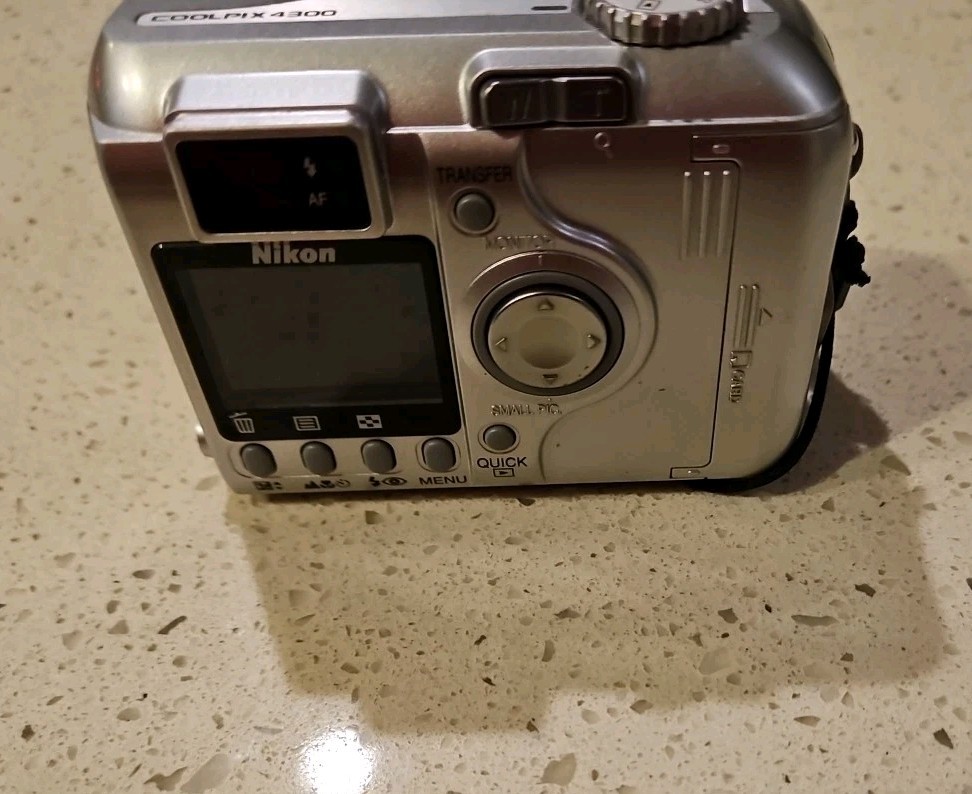 Nikon COOLPIX E4300 ニコン クールピクス CFカード付 Amazon.com : Nikon Coolpix 4300 - Appareil photo numérique - 4,0