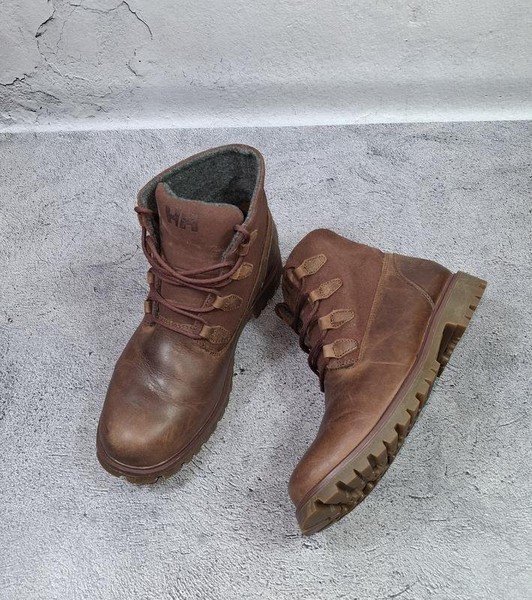 Men Helly Hansen Boots Brown Leather 39