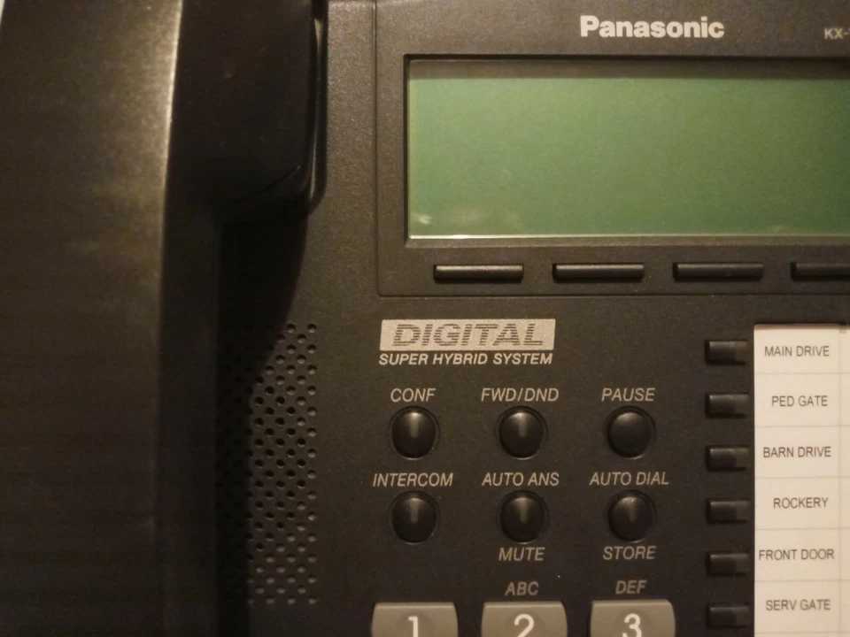 Altavoz patentado Panasonic KX-T7636 LCD botón negro usado Foto 3 de 4