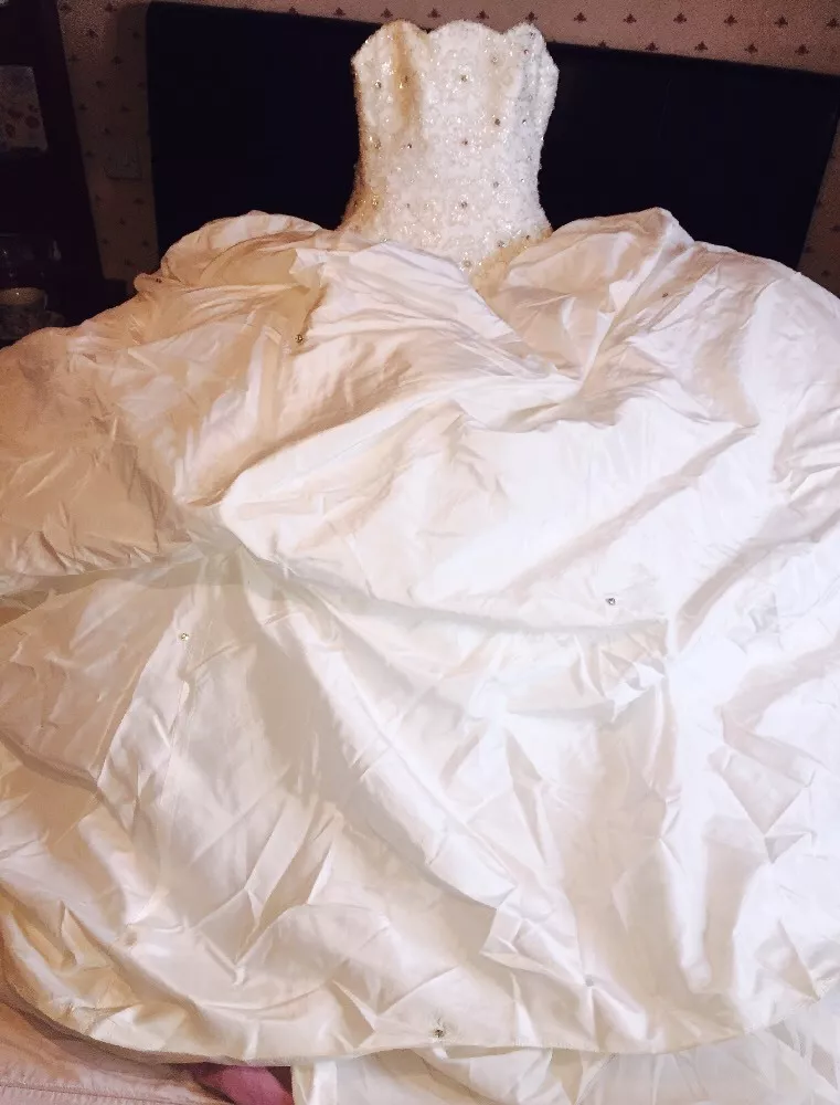 Hollywood dreams wedding clearance dress