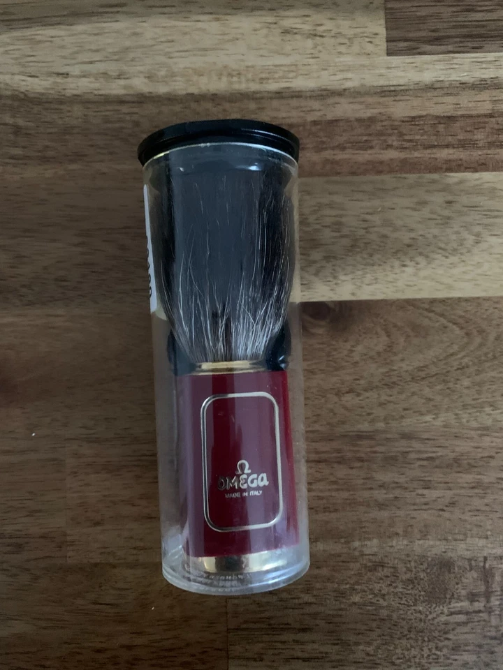 Cepillo de Afeitar Omega 63180 Pure Badger, Mango Rojo Hecho en Italia Foto 4 de 4