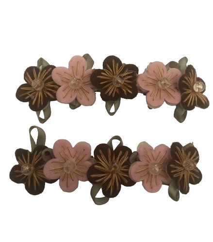 NWT ~ The French Atelier Flower Daisies Hair Barrette - Anis  display picture 3