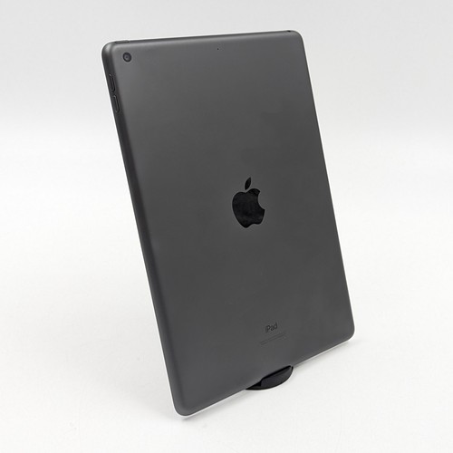 Apple iPad (8th Generation) 10.2" A2270 32GB Good Condition | WIFI ONLY - Afbeelding 2 van 7