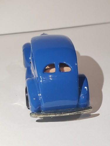 Ford Fat Fendered '40 Hot Wheels Circus On Wheels 1/64 Scale Diecast #027 - Picture 2 of 5