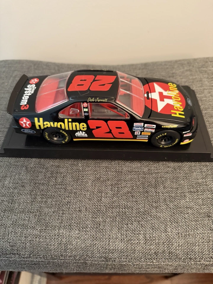 1995 Dale Jarrett #28 Havoline Texaco 1/24 Diecast Bank Racing Champions NASCAR - Image 3 of 4