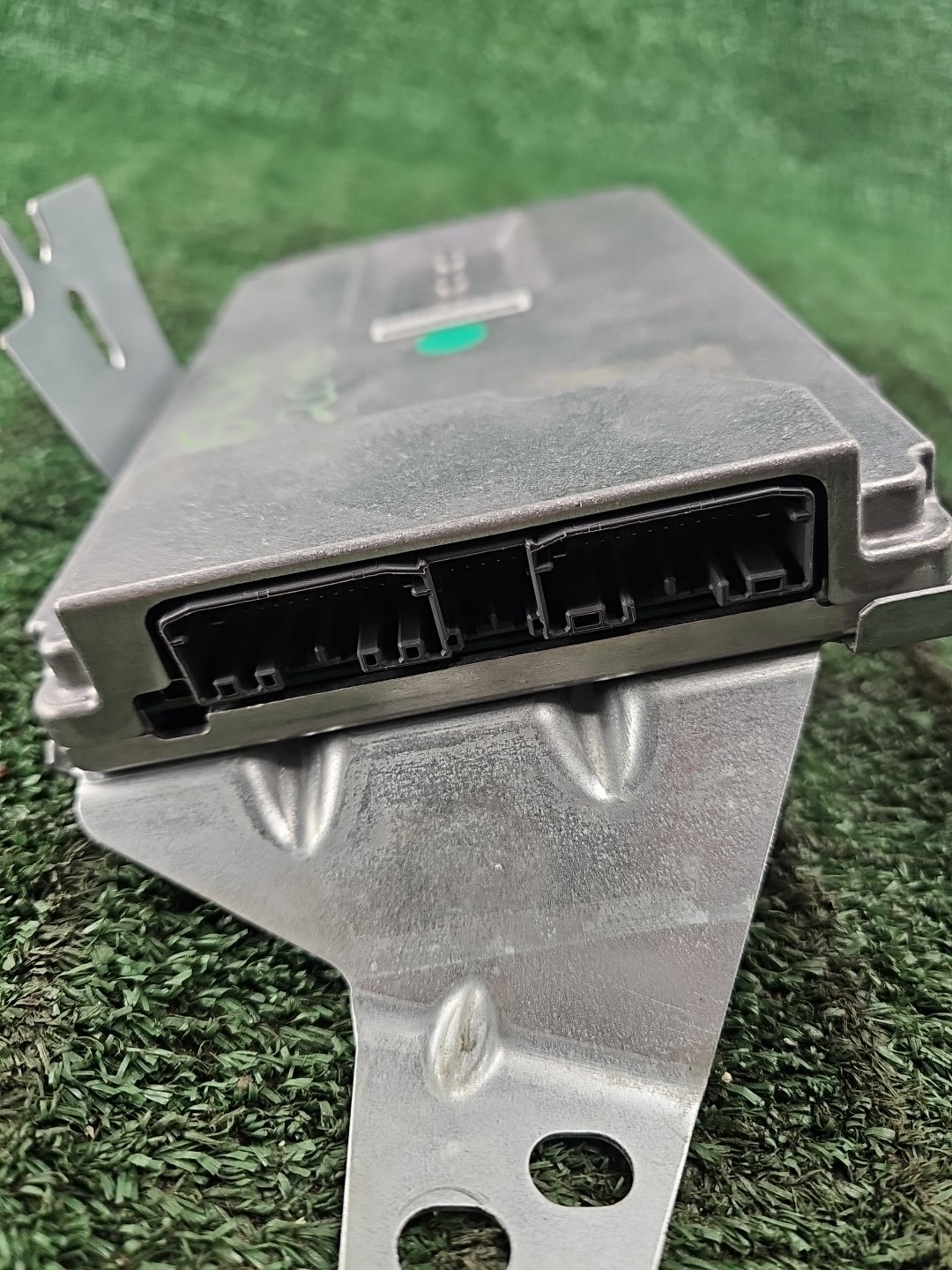 2014-2019 MASERATI GHIBLI S HARMAN KARDON AUDIO AMPLIFIER OEM