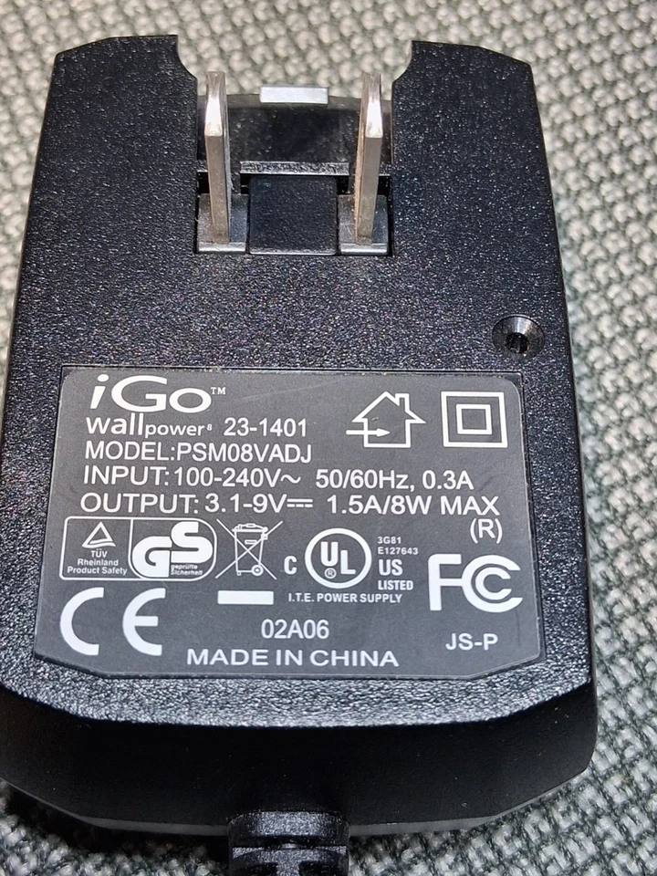 iGo Wall Charger 23-1401 Universal 6 pin Connector PSM08VADJ NO Tips Included - Image 2 of 4