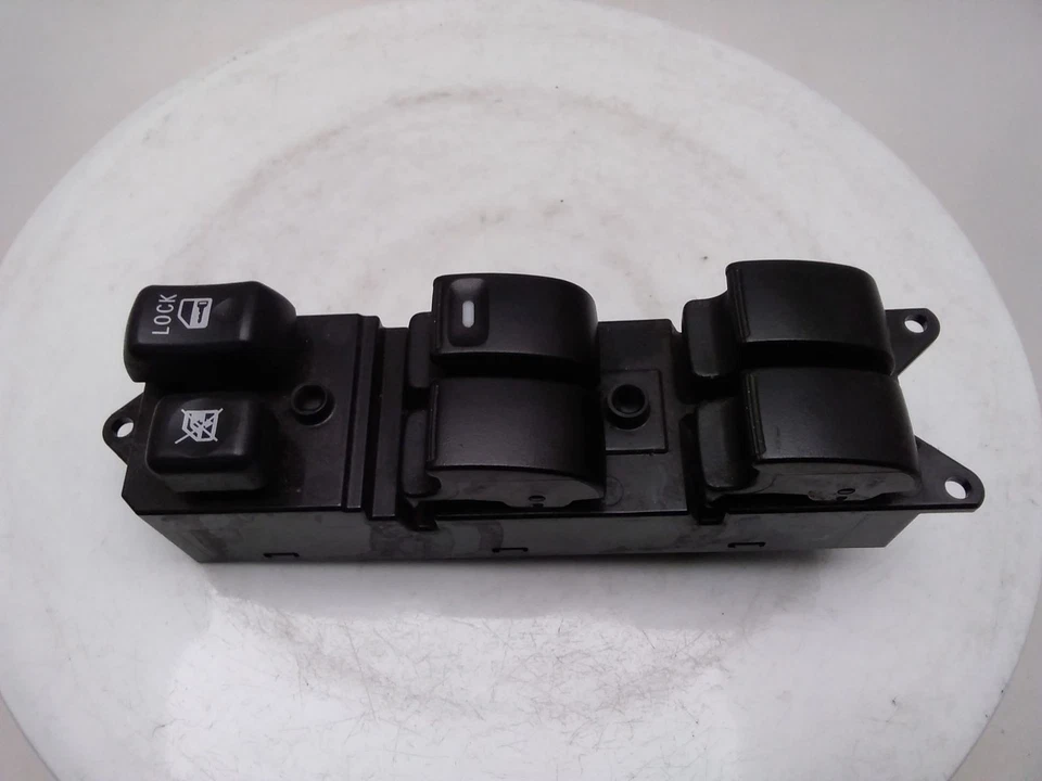Interruptor de ventana eléctrico MITSUBISHI OUTLANDER 2007-2013 5 puertas desconocido Foto 3 de 4