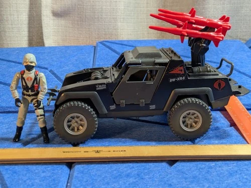 1984 Hasbro COBRA Stinger COMPLETE with steering wheel and driver great logo