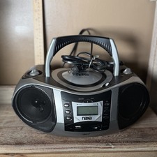 Naxa NPB-250 Portable CD Boombox Radio Player MP3/CD AM/FM/AUX WORKS GREAT