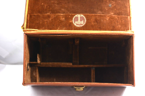 PAILLARD BOLEX 8MM MOVIE CAMERA CASE (NEEDS SOME REPAIR) - Picture 7 of 7