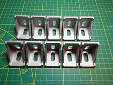 Angolari a L per profilato in alluminio 30x30, per vite M6, quantità: 10