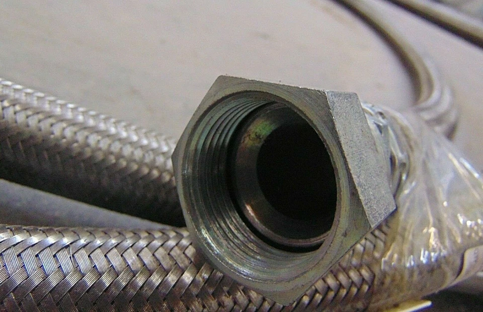 EASTMAN 18' STAINLESS STEEL BRAIDED STEAM DRYER HOSE  - Image 4 of 4