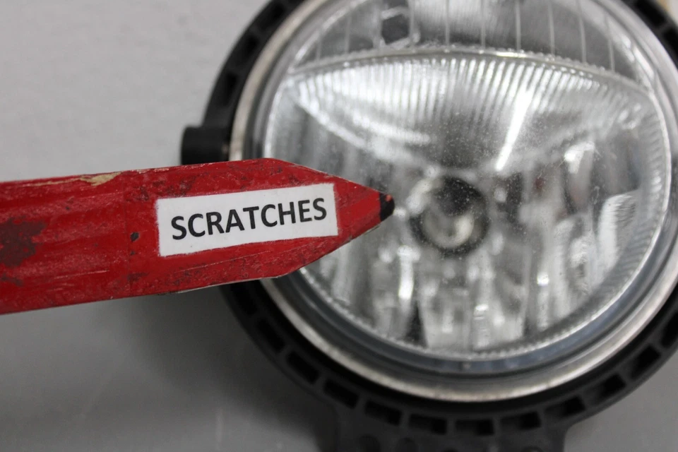 2007 2011 MINI COOPER R55 RIGHT OR LEFT SIDE FOG LIGHT Foto 4 de 4