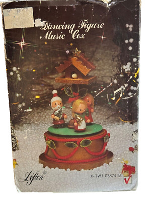 Vintage Lefton Dancing Figure Christmas Music Box/Taiwan/X-TWJ 03874 B 82 7