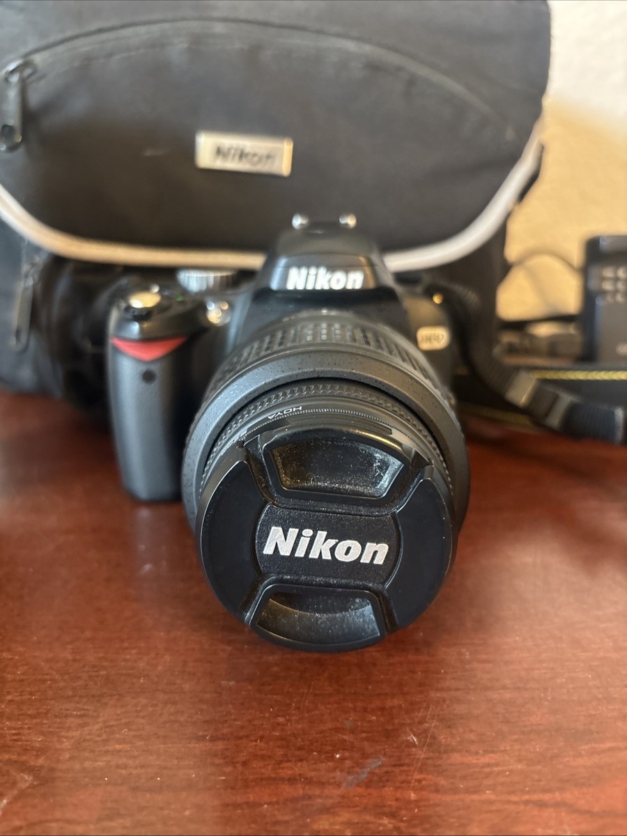 Nikon D60 10.2MP Digital Camera w/AF-S Nikkor DX 18-55mm VR Lens