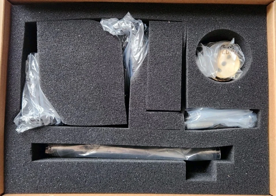 Soporte de papel higiénico montado en la pared Rohl MD25WTPMB modelos, negro mate Foto 3 de 4