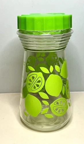 Vintage MCM Pyrex Lime Wedge Juice Pitcher Carafe 24 Oz With Lid *read*