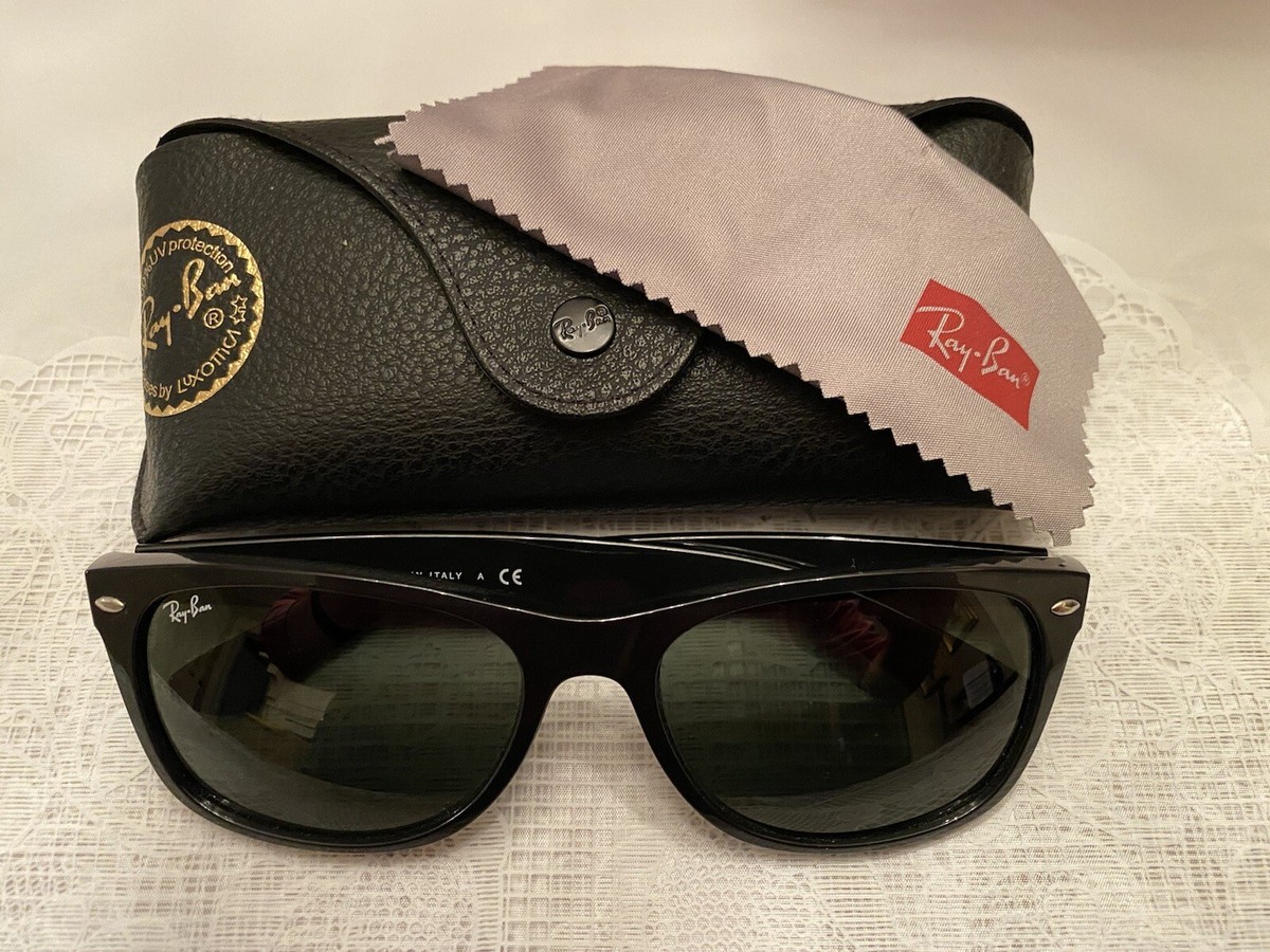 Ray-Ban New Wayfarer RB2132 901 52-18 Men's Sunglasses