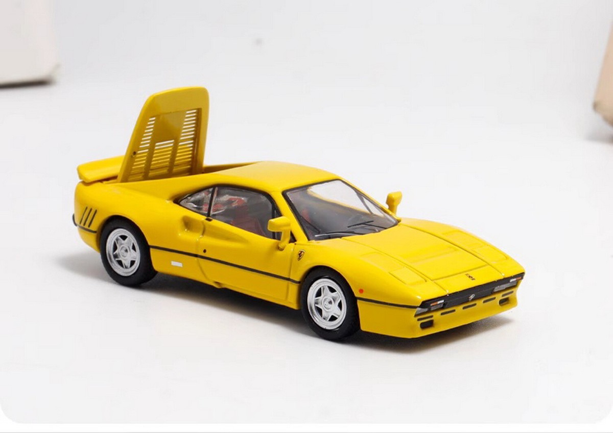 ホットウィール、Ferrari 288GTO （黄） HOT WHEELS 2008 - FERRARI 288 GTO [YELLOW] NEAR MINT VHTF